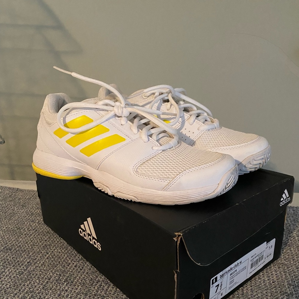 Women’s Adidas tennis shoe size 7.5 - Picture 11 of 11